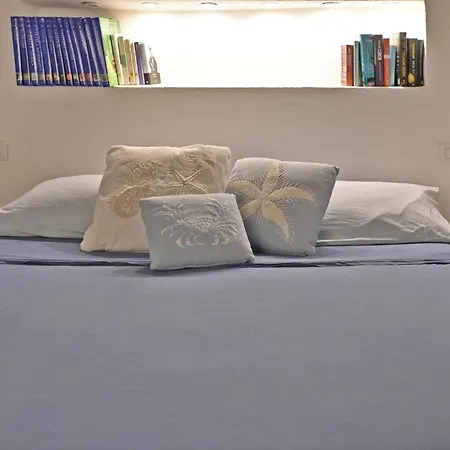 La Casa Dei Tramonti Séjour chez l'habitant Baja Sardinia
